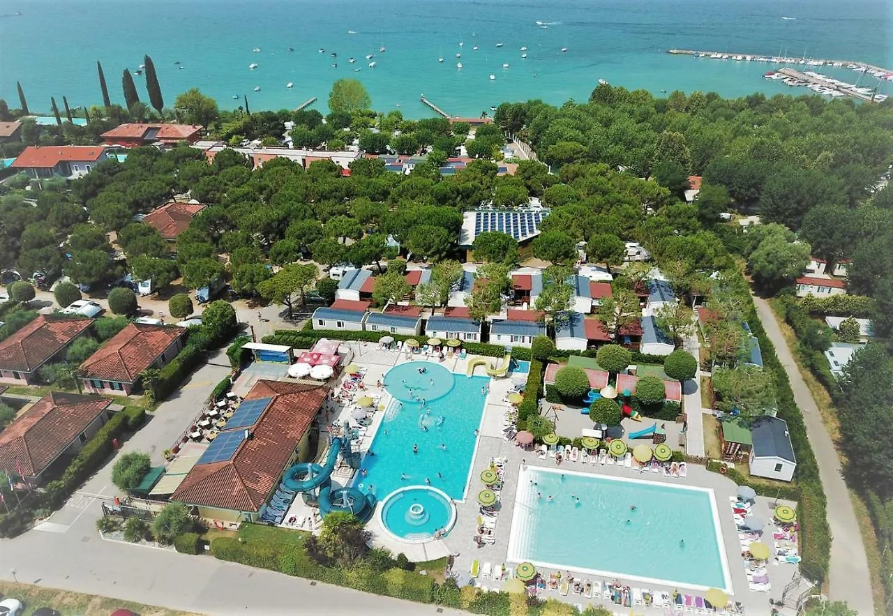 Le Palme Camping & Village Lazise 3*,  Italy